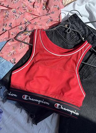 Яскравий спортивний топ champion