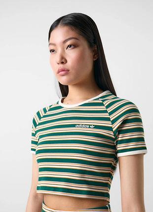 Женская футболка adidas