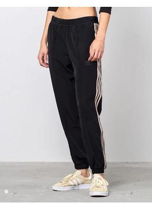 Джогери жіночі adidas