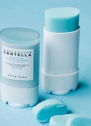 Сонцезахисний стік skin1004 madagascar centella hyalu-cica silky-fit sun stick spf 50+ pa++++ - 22 г