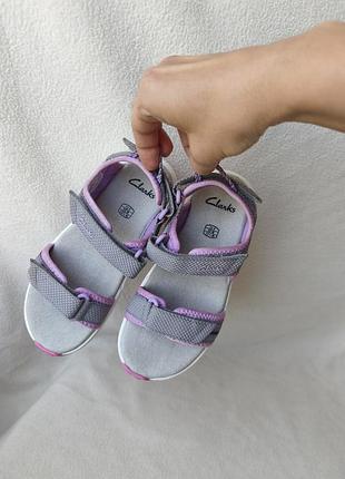 Сандалії босоніжки clarks р. 30 устілка 20 см