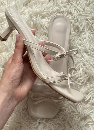 Босоніжки 👡