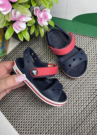 Оригінальні шльопанці босоніжки сандалі crocs