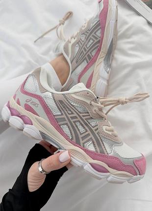 Кросівки asics