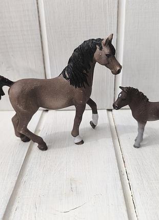 Коллекционный набор лошадь шляйх конек schleich арабский жеребец арабское жеребенка