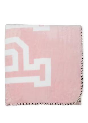 Плед вікторія сікрет cozy plush blanket у класичну червоно-чорну клітинку