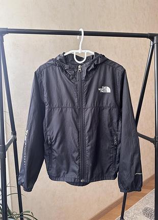Вітровка the north face 6-8 років 116-128 см.