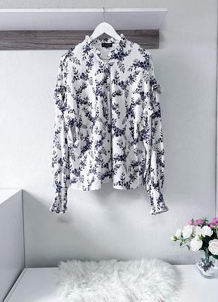 Блуза з рукавами рюшами