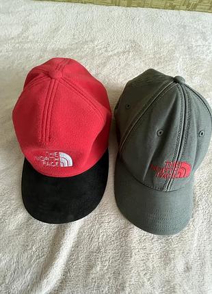 Кепки, бейсболки the north face