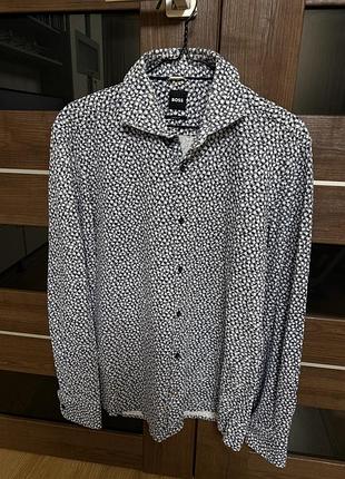 Морочка/рубашка hugo boss розмір м. 100% оригінал.
