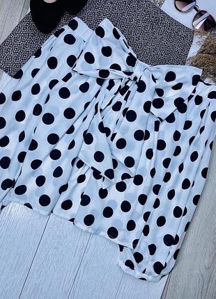 Літня блуза boohoo l біла блуза в горох блуза вільного крою з відкритими плечима блузка з бантом
