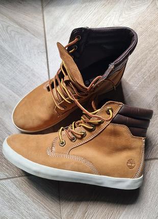 Timberland женские ботинки на шнурках, в красивом состоянии, размер 38, по стулу 23.5-24 см