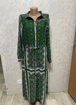 Гарна сукня принт