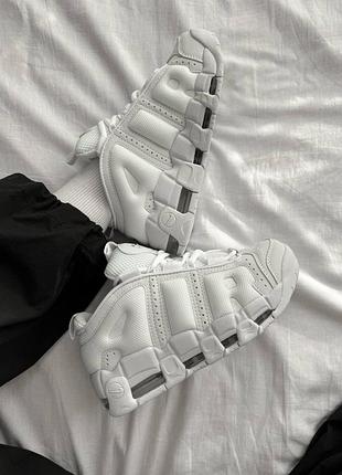 Стильні жіночі кросівки nike air more uptempo low white