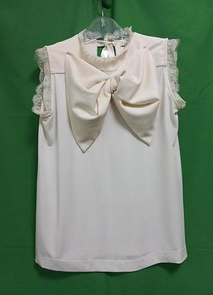 Блуза з великим бантом і оздобленням з мережива miu miu. вінтаж vintage
