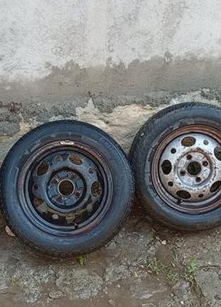 Продам диски с резиной оригинальные форд 4/108 на 14 дюймов центральное отверстие 63 мм