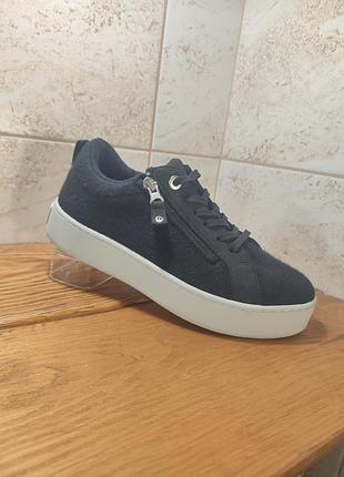 Чорні кросівки giesswein wool zip sneaker