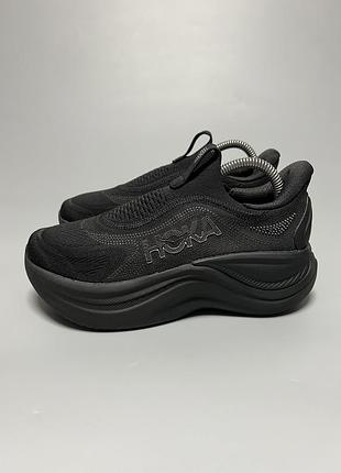 Кросівки для комфортної ходьби бігу тренувань hoka one one skyward laceless 1168877 bblc