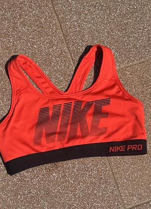 Жіночий топ nike