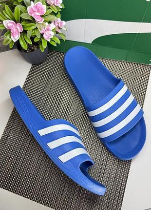 Оригінальні шльопанці adidas