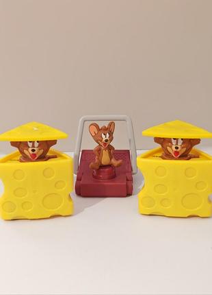 Mcdonalds 2021 tom and jerry happy meal toy jerry's undercover cheese and tom and jerry mcdonalds happy meal toy lawnmower  h65