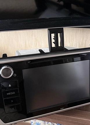 Магнітола штатна на toyota land cruiser prado