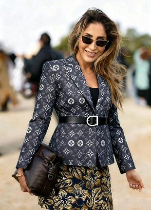 Базовий гардероб: жакет  louise vuitton