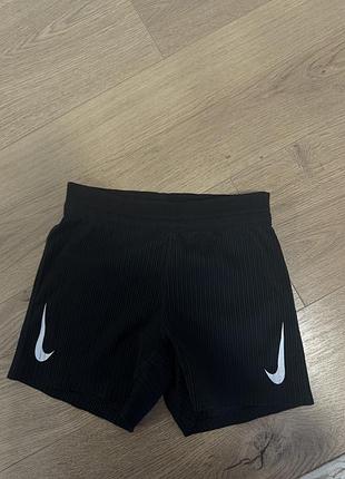 Шорти nike dry-fit,в ідеальному стані,розмір xs