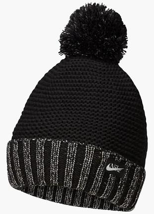 Шапка жіноча nike beanie black/grey do8199-010