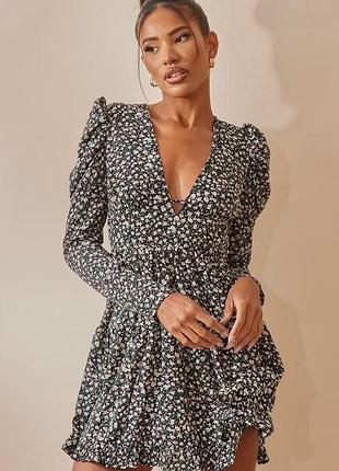 Новое платье prettylittlething в цветочный принт