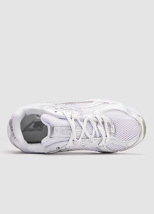Balance 740 white 2