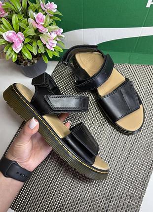 Оригинальные кожаные босоножки dr. martens