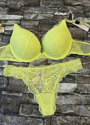 Мереживний комплект білизни victoria's secret люкс серія dream angels оригінал  34б пуш ап 75б трусики стрінги с