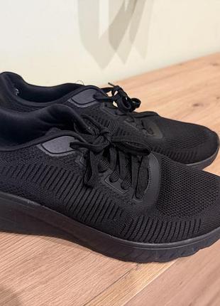 Кросіаки skechers