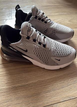 Кросівки nike air max 270