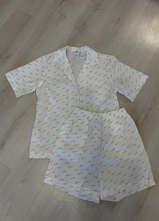 Костюм жіночий nike оригінал
