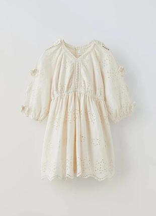 Платье из прошвы zara