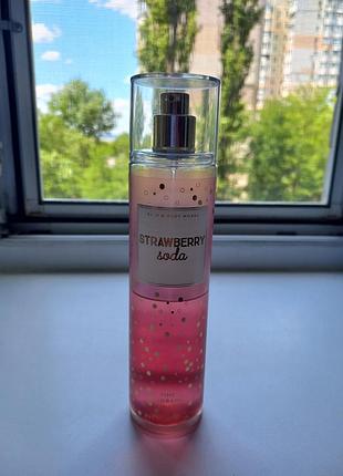 Bath and body works strawberry soda