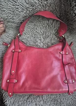 Шикарная кожаная сумка dkny