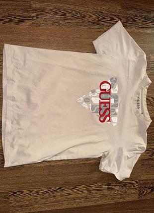 Жіноча футболка guess