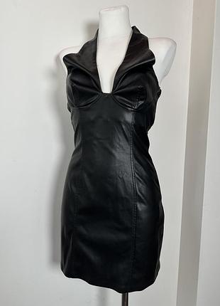 Коротка шкіряна сукня з вирізом рейв техно bershka zara