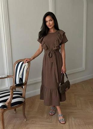 Платье миди с рюшем