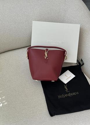 Сумка medium saint le 37 shiny leather bucket bag laurent burgundy
