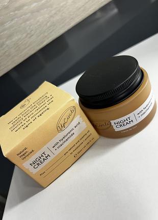 Upcircle night cream with hyaluronic acid + niacinamide нічний крем для лиця