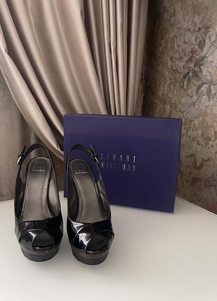 Продам шкіряні лакові босоніжки stuart weitzman, 38,5 розмір, ідеальний стан