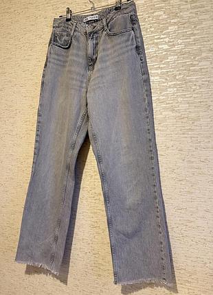 Сірі прямі джинси zara 34 xs