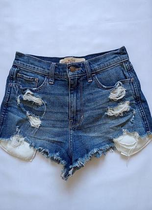 Жіночі суперкоротки шорти hollister модель vintage relaxed з високою посадкою рвані з бахромою, що мають вигляд кишень
