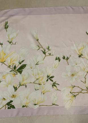 Вантажна фірмова квадратна хустка (каре) від відомого італійського бренду valentino.