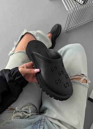 Mules black
