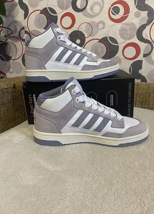 Оригінальні замшові кросівки adidas унісекс